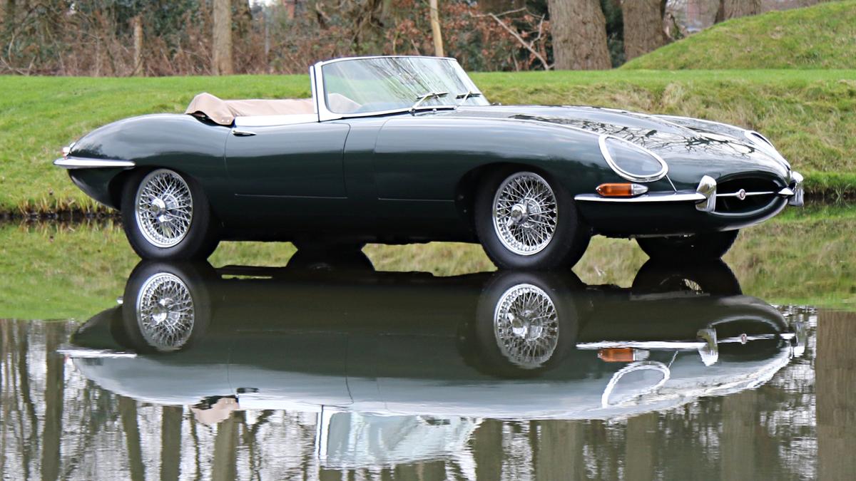 Used 1961 Jaguar E-Type Series 1 3.8 Roadster LHD at Tom Hartley