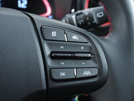 Hyundai i10 Photo 286dcc4e-7152-4e13-ba1c-345a976ce153.jpg