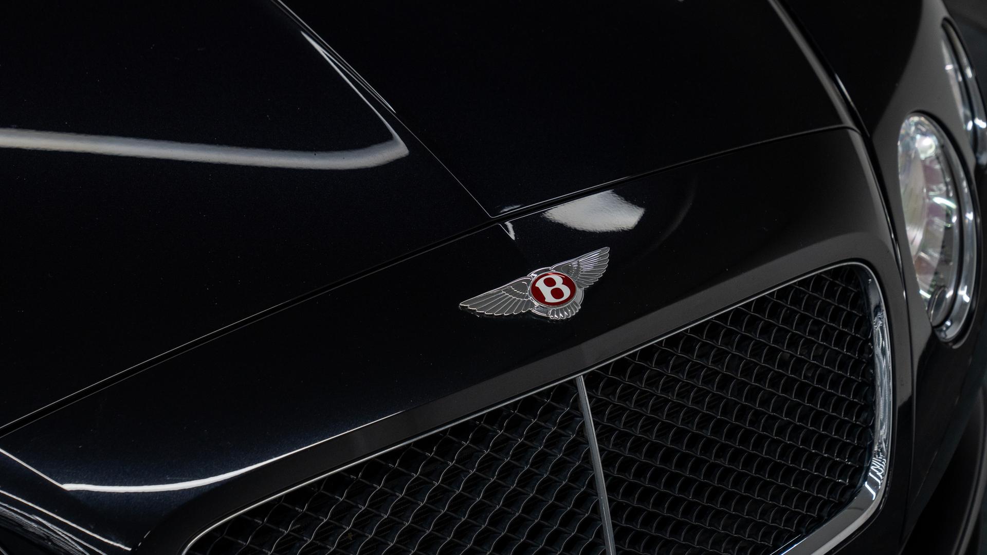 Bentley Continental GTC Photo 28797d10-84ca-4a37-aeef-136971da2541.jpg