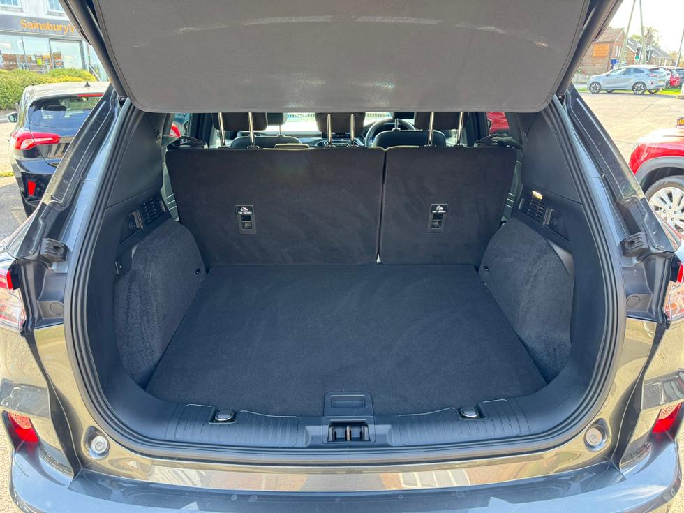 Ford Kuga Photo 28966c42-875a-4150-b085-ce5185eb98ff.JPEG