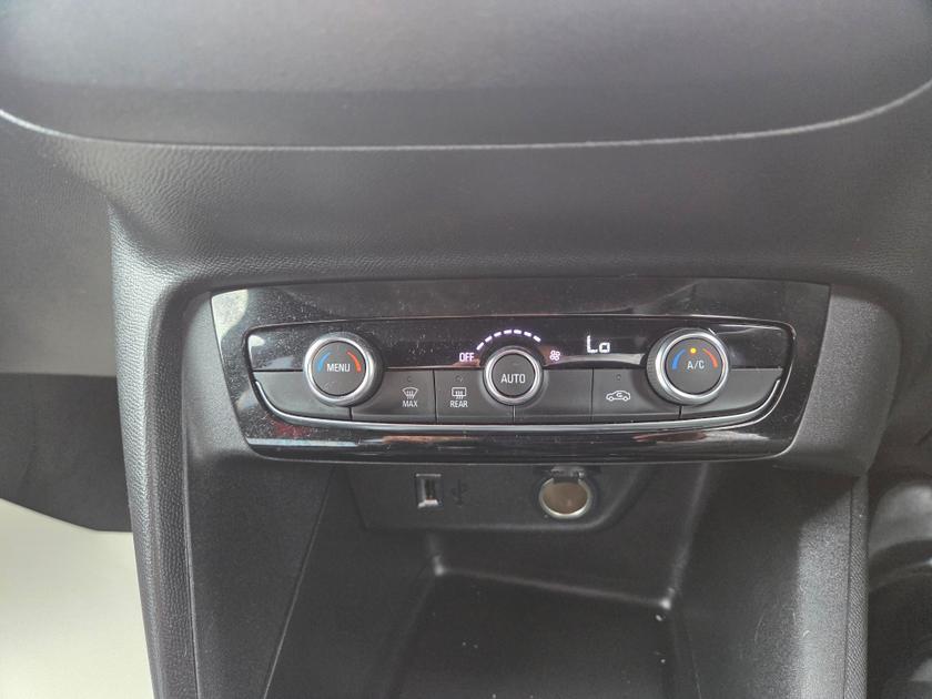 Vauxhall Corsa Photo 289de8c9-755f-4ac4-8837-7b2be873c8c2.jpg
