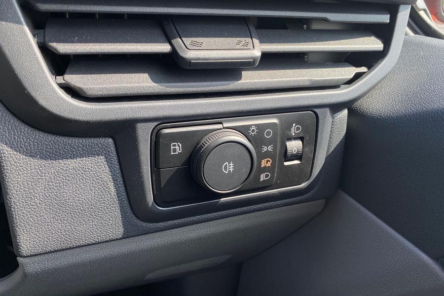 Ford TRANSIT CUSTOM Photo 28c32010-70b4-4568-b64d-a909017ab983.jpg