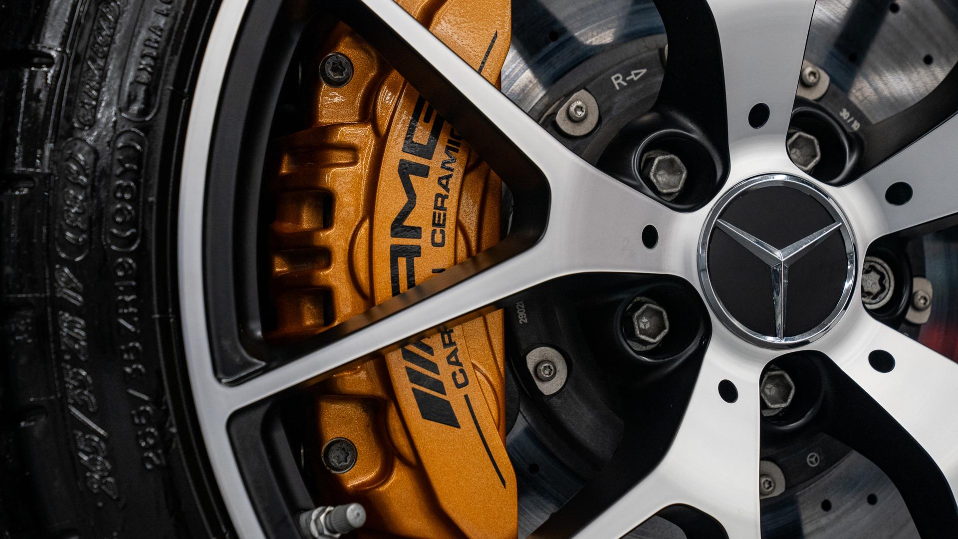 Mercedes-Benz SLS Photo 28e1b77d-c0fc-4d2f-ab79-416ff9b716be.jpg