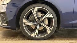 Audi A4 Avant Photo 5