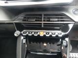 Peugeot 208 Photo 23