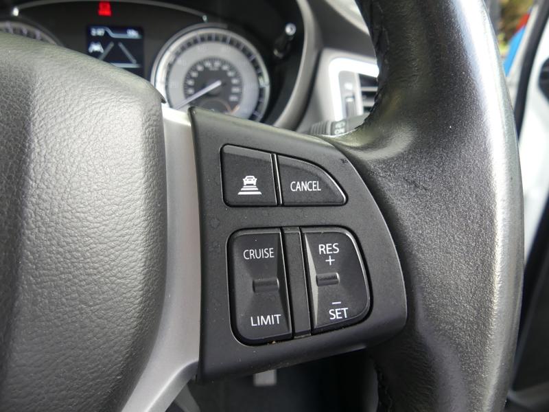 Suzuki S-Cross Photo 292490f1-2271-4b65-b0e4-24ee1858e7e9.jpg