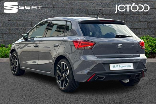 SEAT Ibiza Photo 3