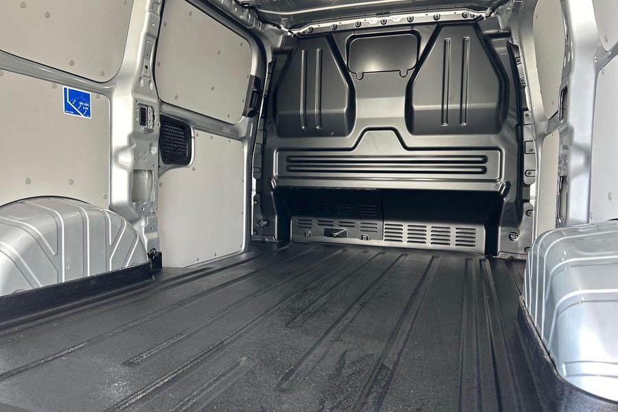 Ford TRANSIT CUSTOM Photo 292cc121-9826-470c-8f61-5f3e75c2fa27.jpg