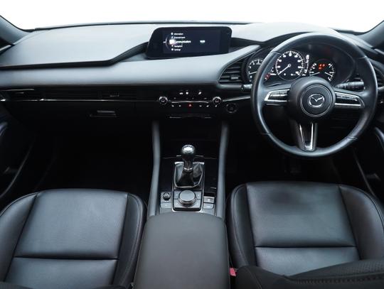 Mazda 3 Photo 2938a7ad-e1fb-4eac-aae5-45f97bda121e.jpg