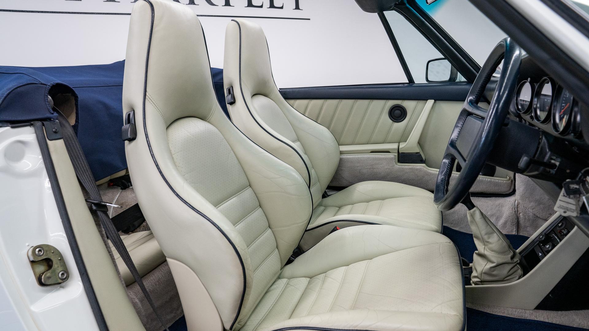 Porsche 911 Photo 294a984e-6764-4d42-a666-b6c9b9732b25.jpg