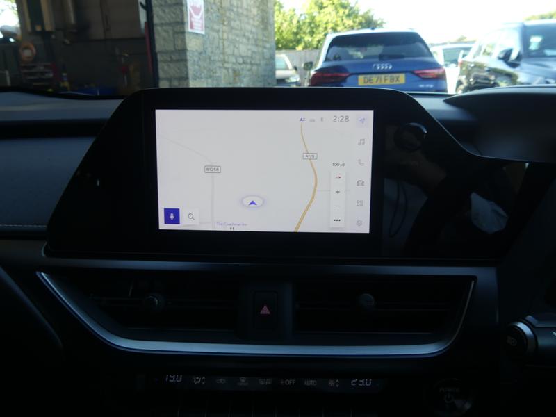 Lexus UX Photo 294b6aed-59bf-4b62-b2c3-292960fdb04f.jpg