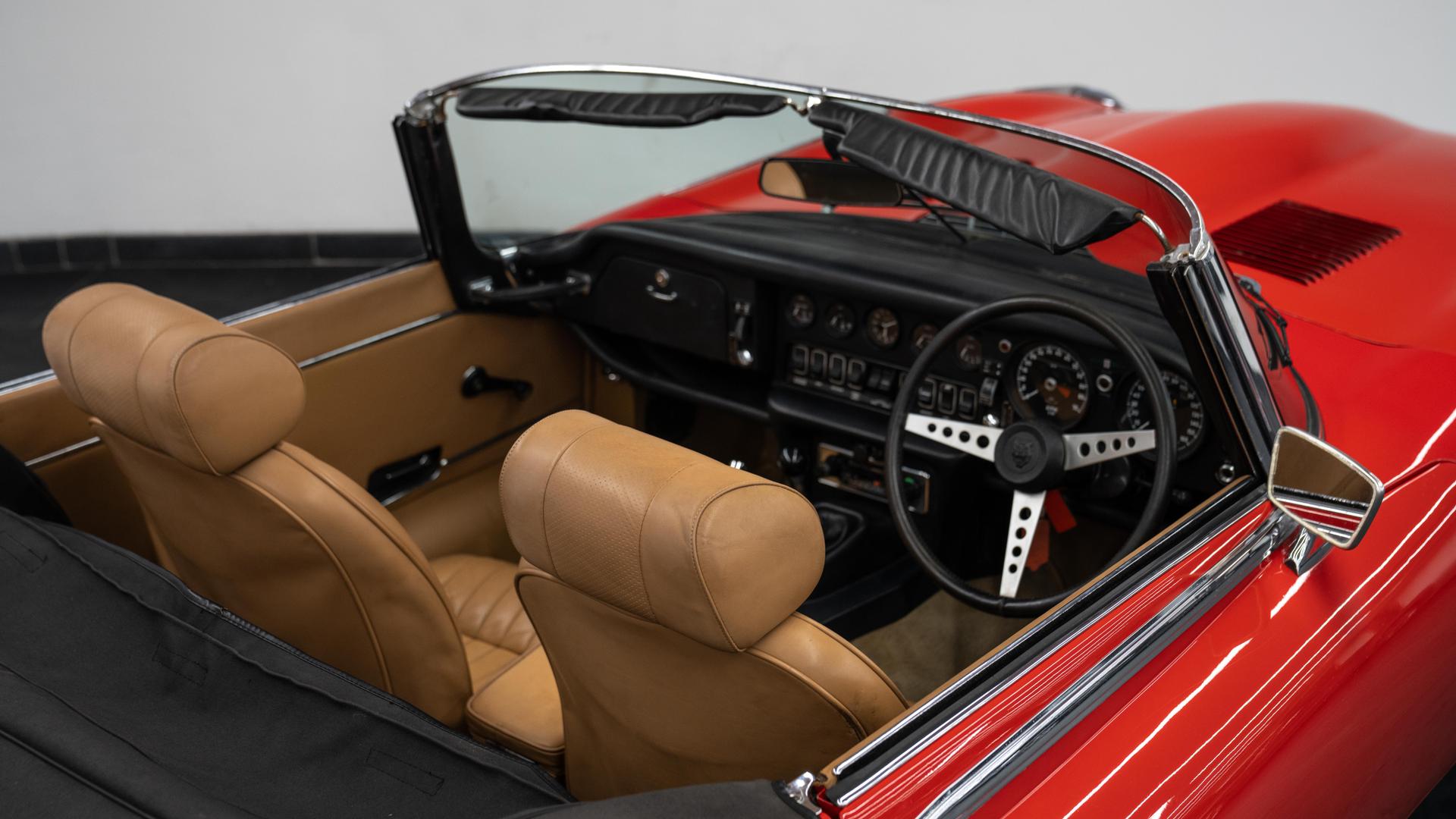 Jaguar E-Type Photo 295106f7-c8fc-494d-aa67-799e574f0645.jpg