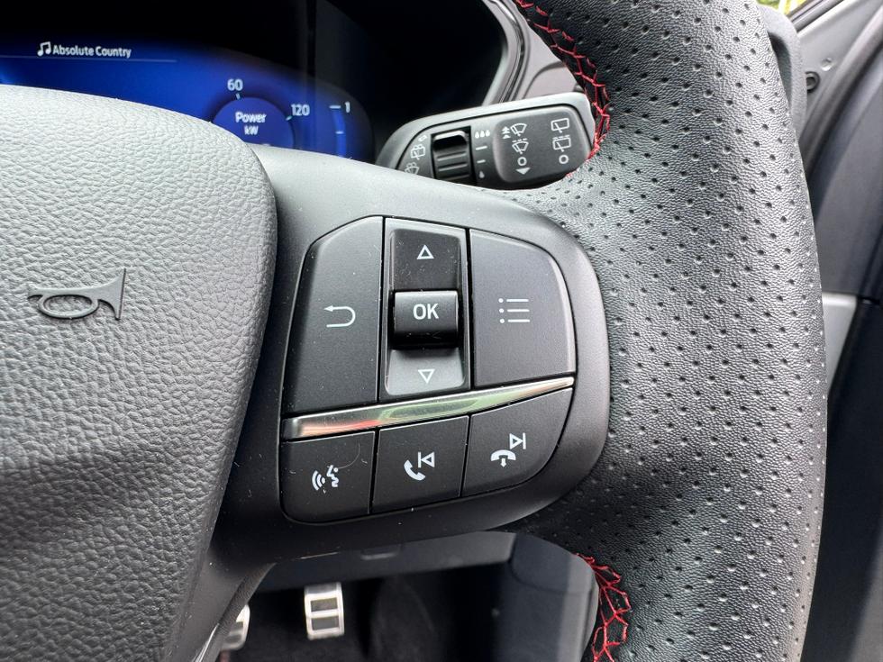 Ford Kuga Photo 2959e7db-dbe1-4bb3-9bdc-2eebb17f7324.JPEG