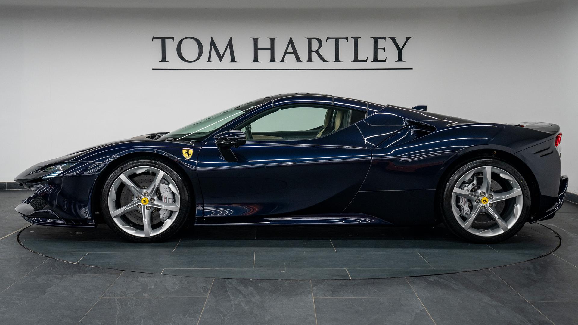 Ferrari SF90 Photo 295ab9d7-37fb-43c9-8514-9bd25d57ae6d.jpg