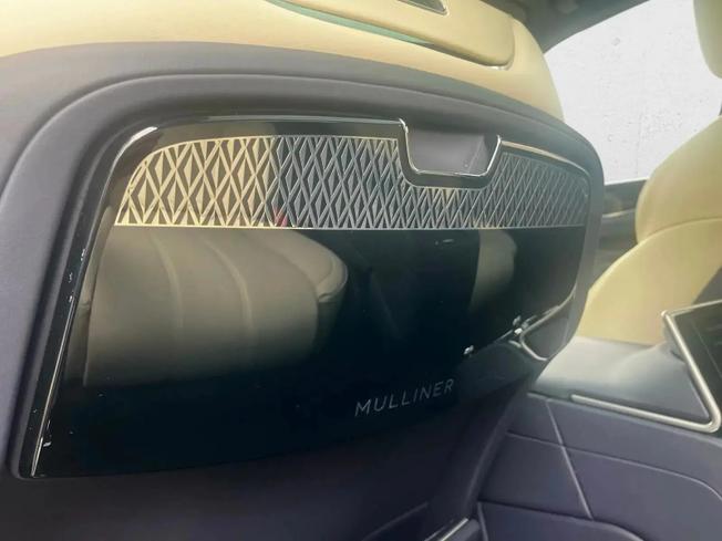 BENTLEY Bentayga Photo 40