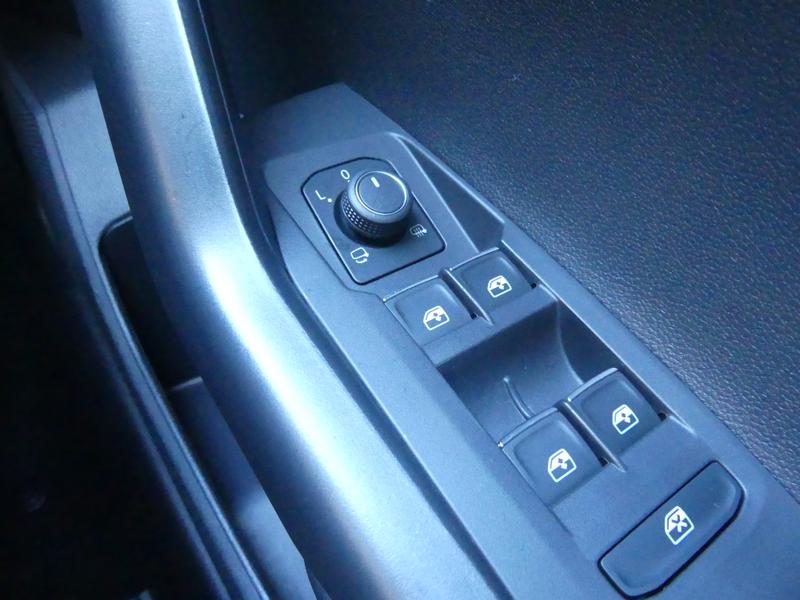 Volkswagen T-Cross Photo 296542b1-d494-401e-aedf-8190e7a34d0a.jpg