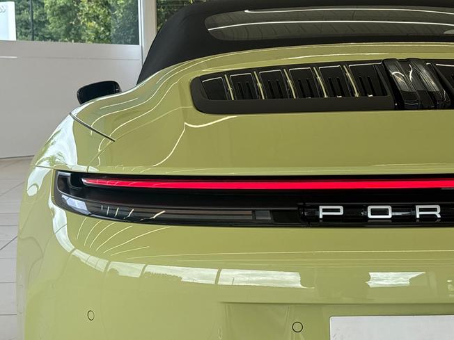 PORSCHE 911 Photo 31