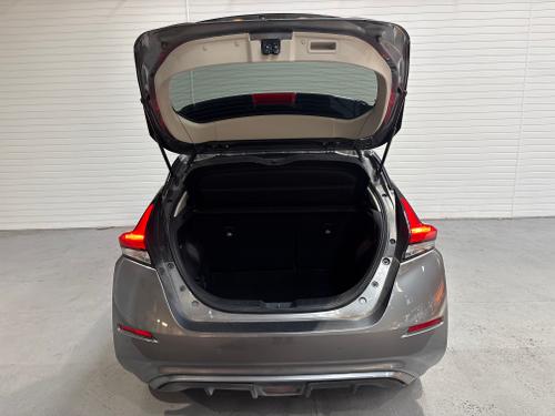 Nissan Leaf Photo 298853f6-05fe-42dd-bfa6-f912dabe1a03.jpeg