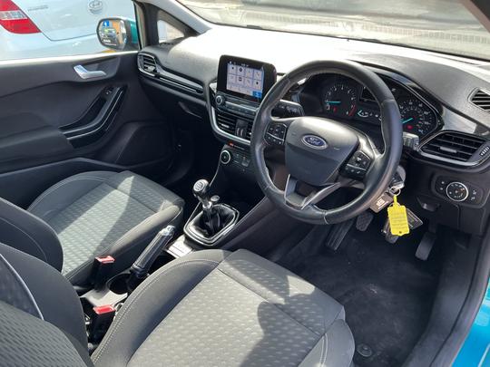 Ford Fiesta Photo 21