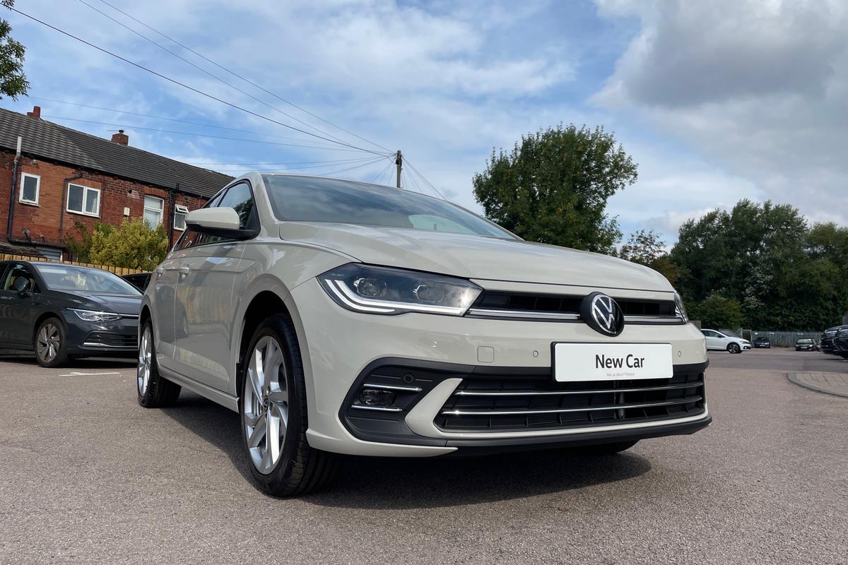 2022 Volkswagen Polo 1.0 TSI Style 5dr £20,000 101 miles Ascot Grey
