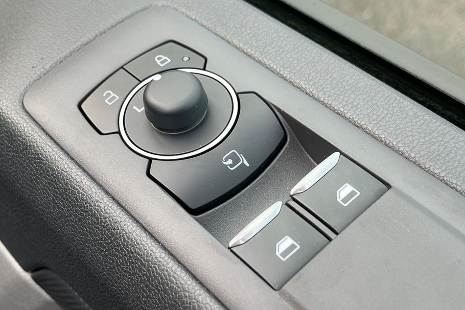 Used Ford CUSTOM CUSTOMPHEV16 16