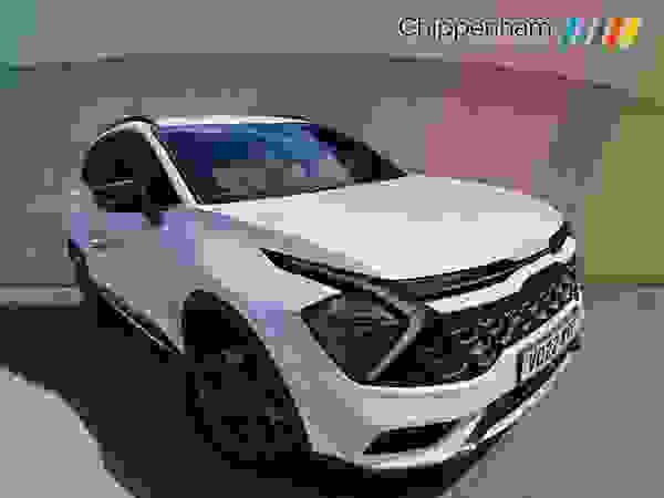 Used 2022 KIA SPORTAGE 1.6T GDi HEV GT-Line 5dr Auto White at Chippenham Motor Company