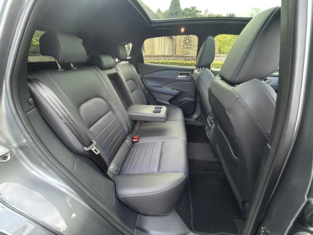 Used Nissan Qashqai LR73UWG 31