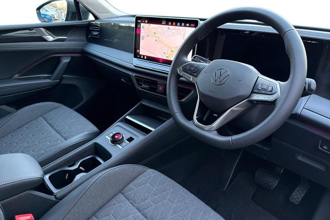 VOLKSWAGEN  Tiguan Photo 6