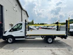 Ford Transit Photo 19
