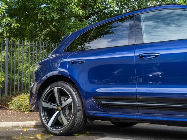 PORSCHE Macan Photo 36