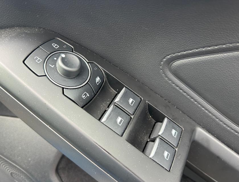 Ford Focus Photo 29d2baba-644b-42c3-b0c4-ecc198257f73.jpg