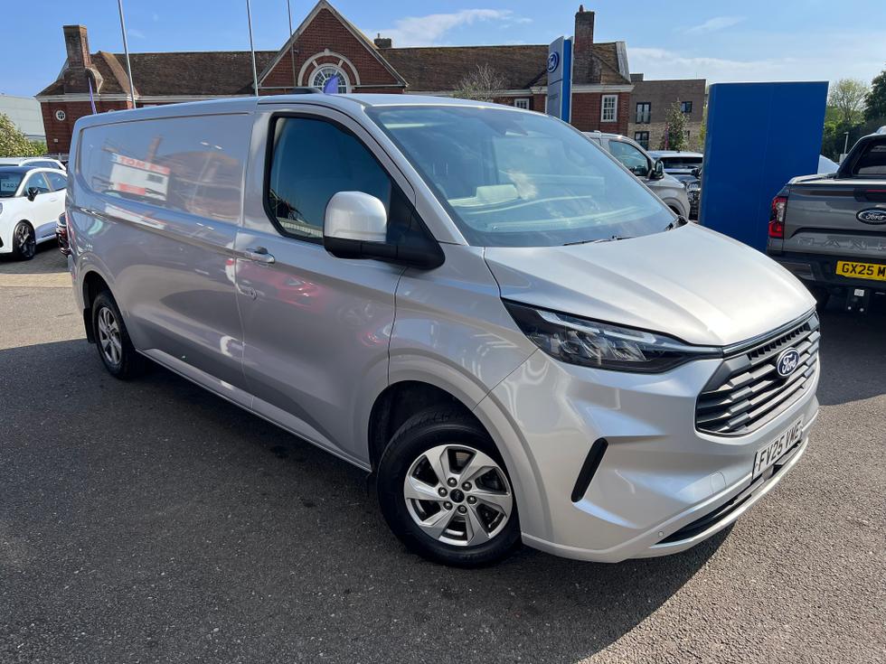 Ford Transit Custom Photo 29e34251-f727-462f-8c59-5ff55078bfe8.jpeg