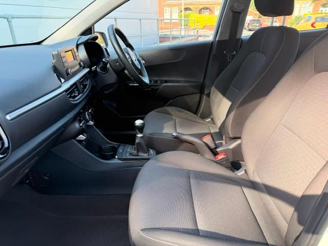 Kia Picanto Photo 29e4c832-f6c5-4384-8080-1916f25dc976.jpg
