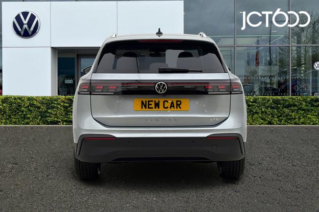 VOLKSWAGEN  Tiguan  Photo 7