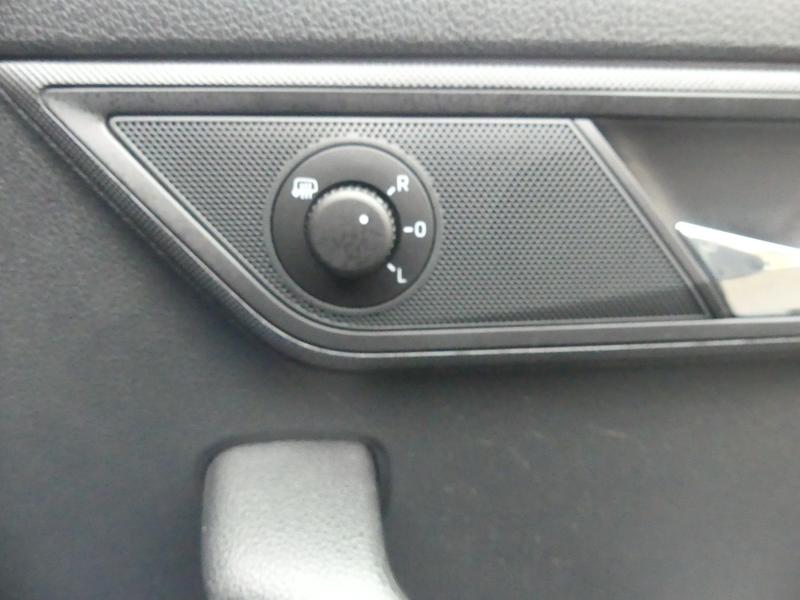 Skoda Fabia Photo 2a260c30-fa01-44ee-87fd-d0589b900532.jpg