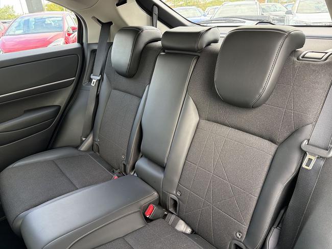 Honda HR-V Photo 2a4baad8-8531-44e6-bf50-c78142fdf340.jpg