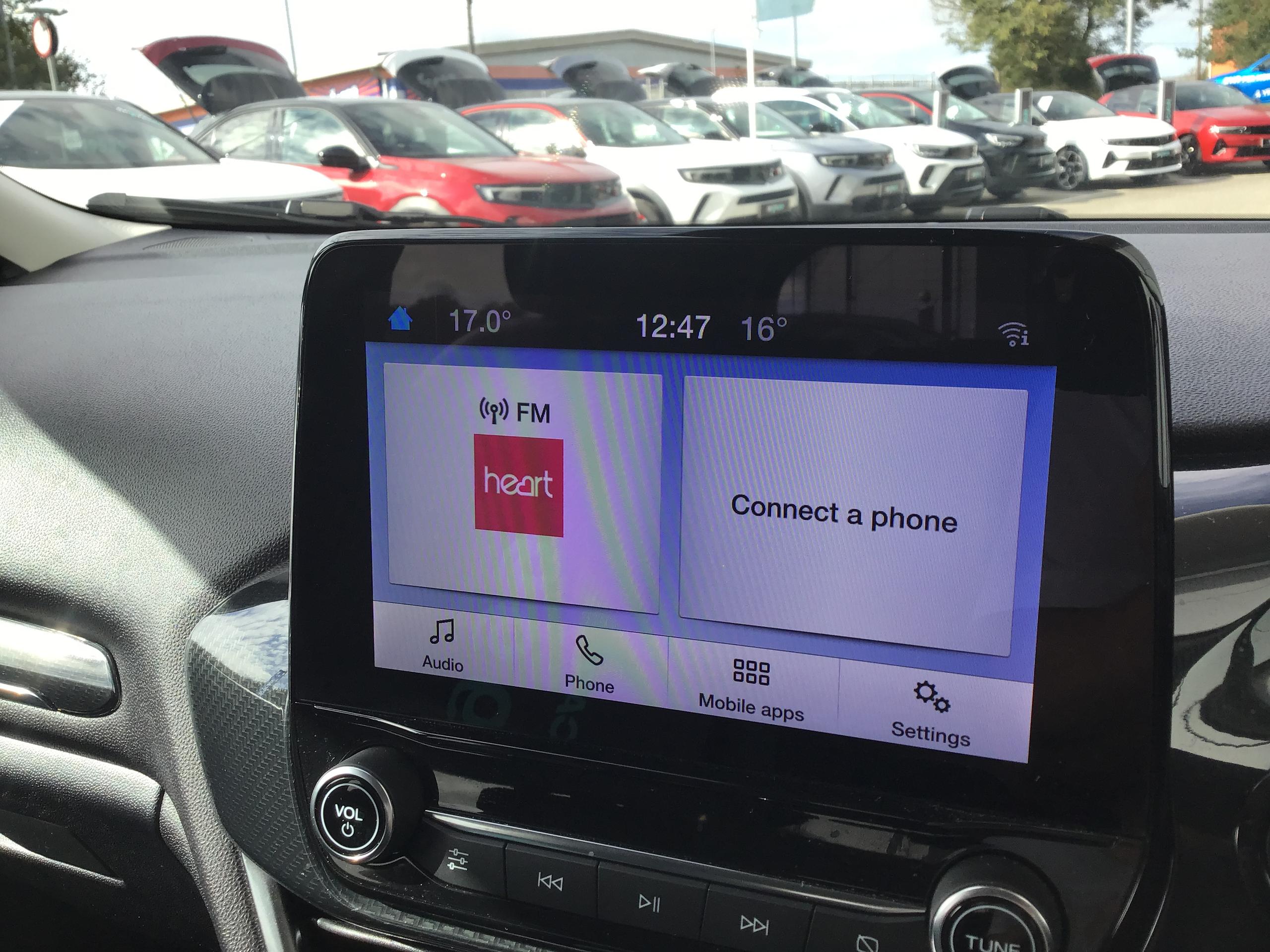 Ford Fiesta Photo 19
