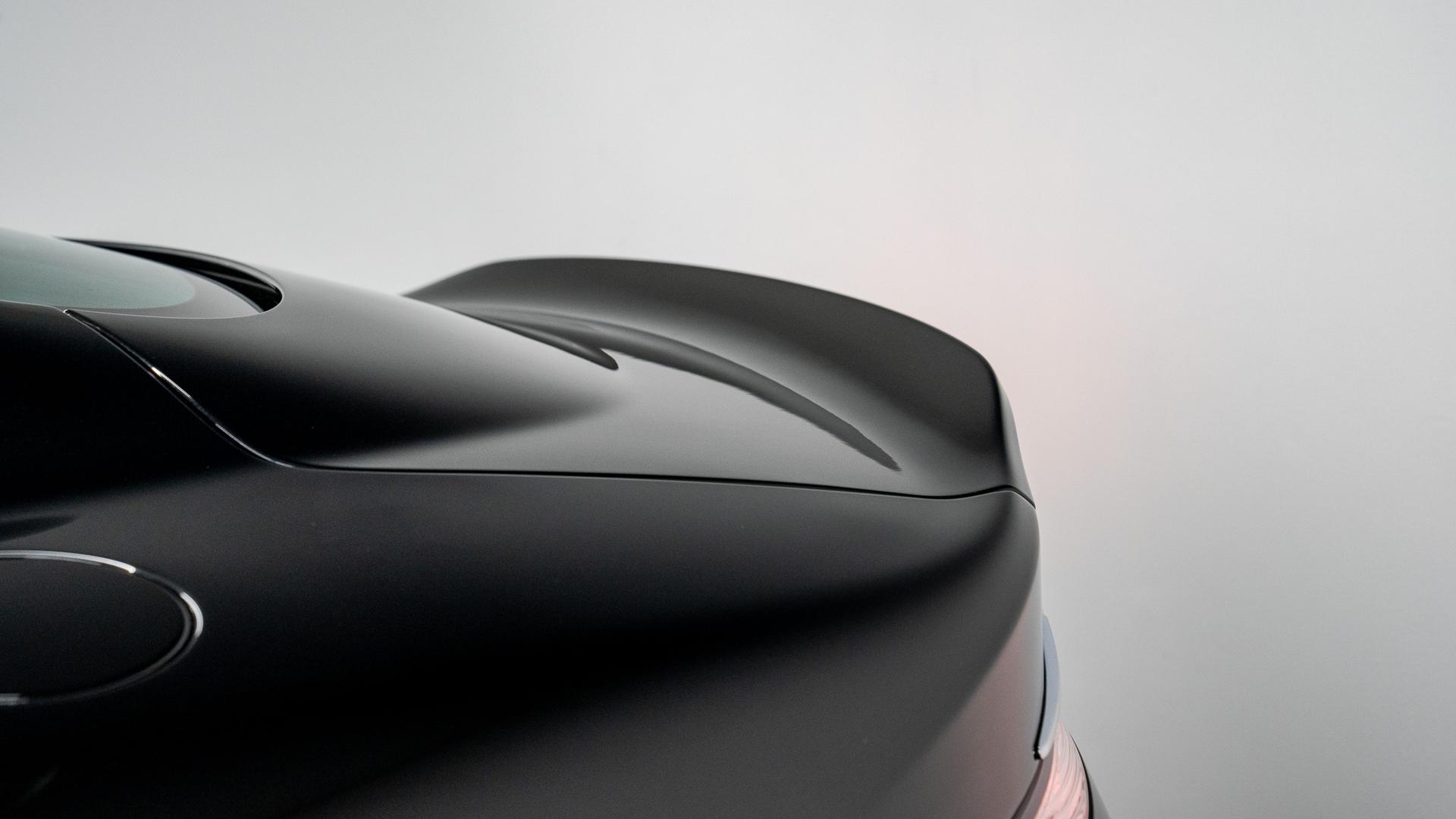Aston Martin DBS Photo 2a5fa5a3-bc12-4ca9-9a73-c9f76cfc4deb.jpg
