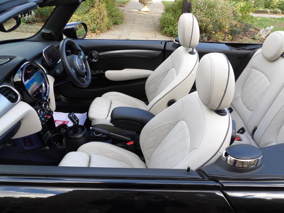 Used MINI Convertible GF72YJC 4