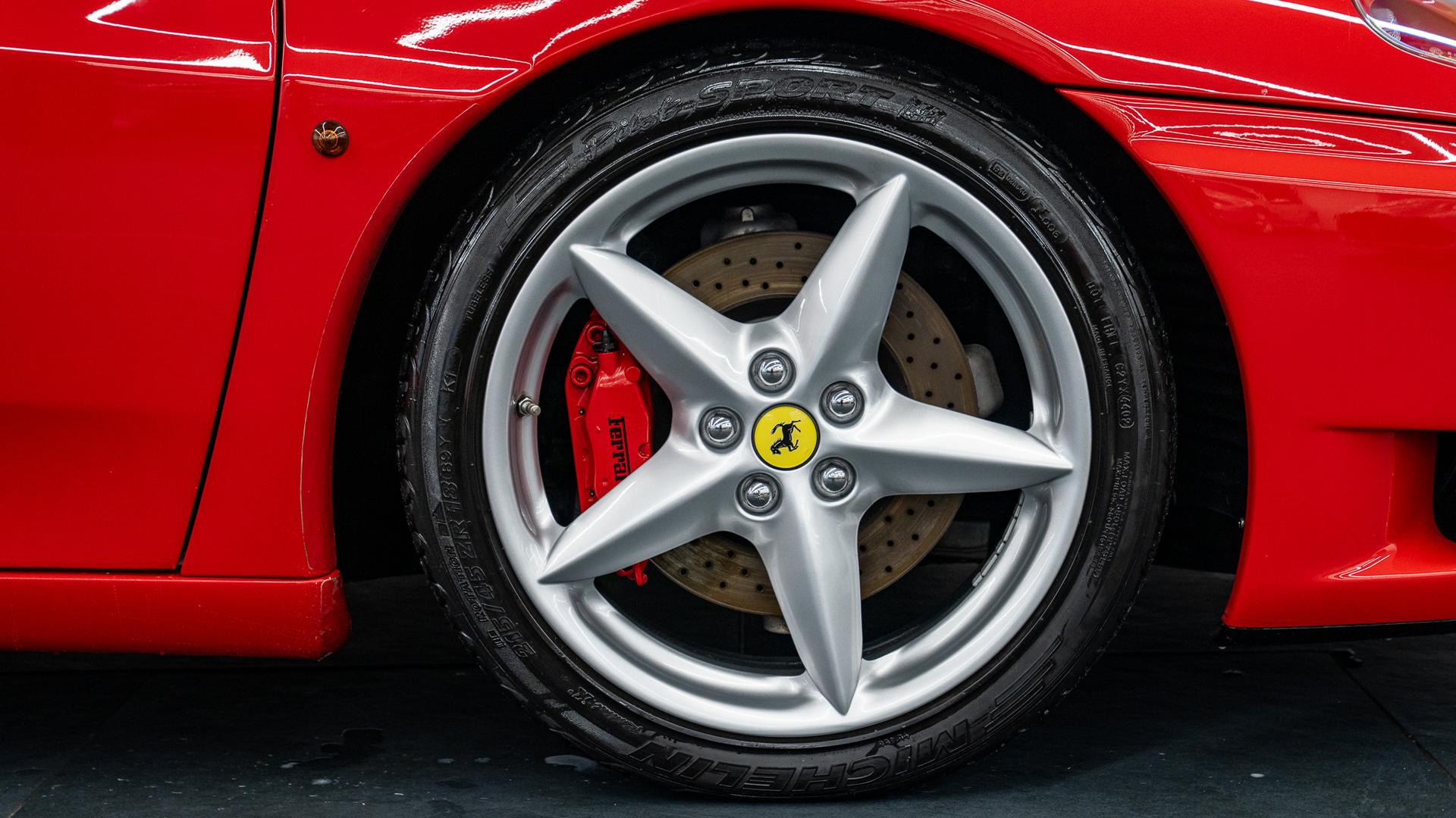 Ferrari 360 Photo 2a62819c-4e0a-4c49-b64c-d2b1e2607e30.jpg