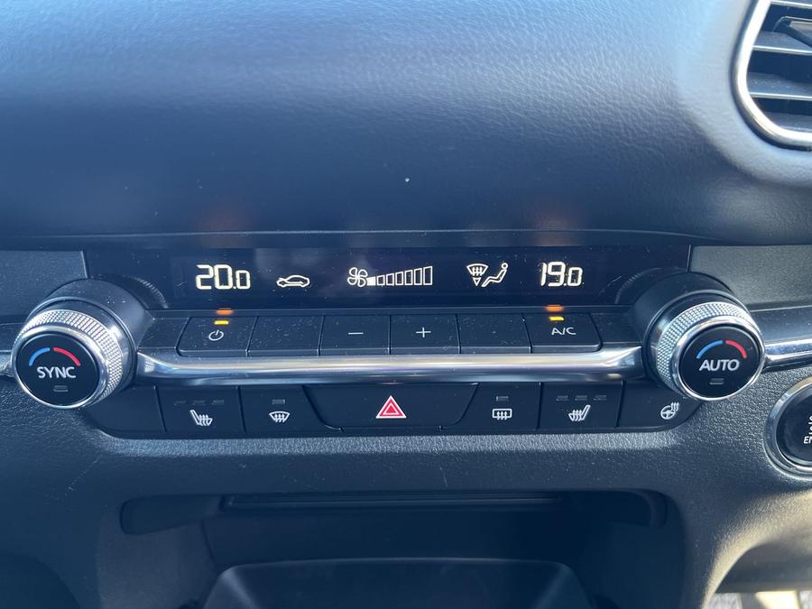 Mazda CX-30 Photo 2a754277-e6a5-48db-b9cc-e3c6ba436578.jpg