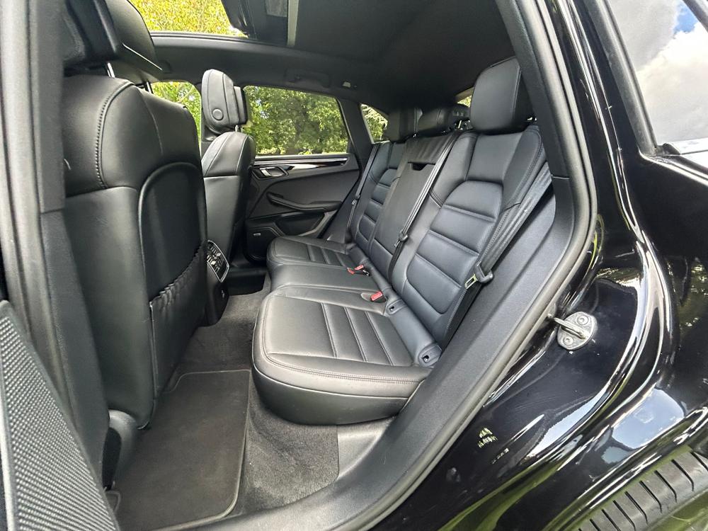 Used Porsche Macan YO72UHW 28
