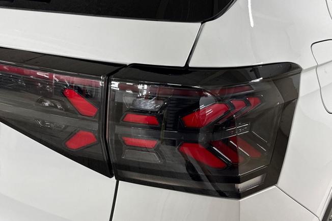 VOLKSWAGEN T-Cross Photo 16