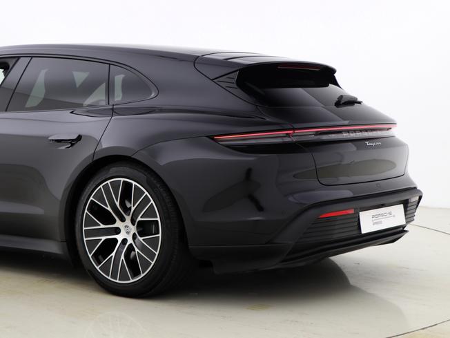 PORSCHE Taycan Photo 23