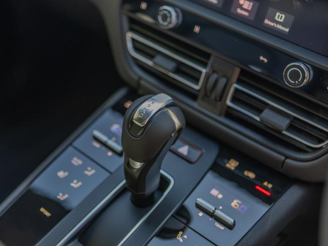 PORSCHE Macan Photo 21