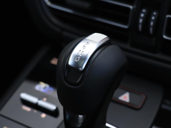 PORSCHE Macan Photo 33