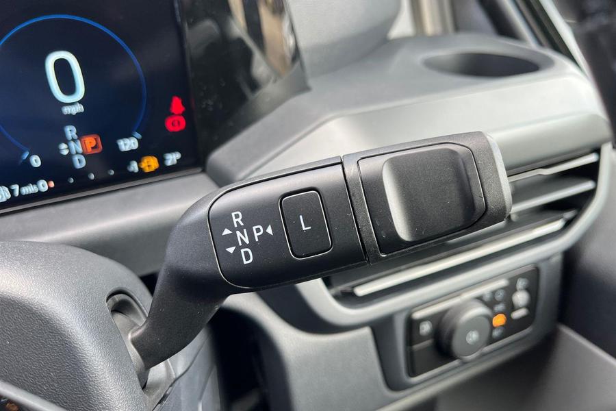 Ford TRANSIT CUSTOM Photo 2a9e9f62-e7f5-4dde-b2a5-b08f4d52c528.jpg