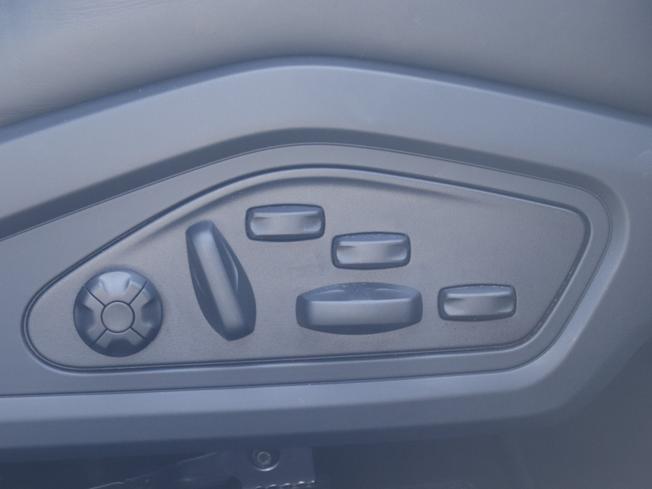 PORSCHE Taycan Photo 23