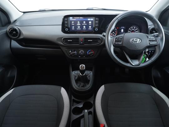 Hyundai i10 Photo 2aaaed61-46f3-45cf-b469-130e8355c53f.jpg
