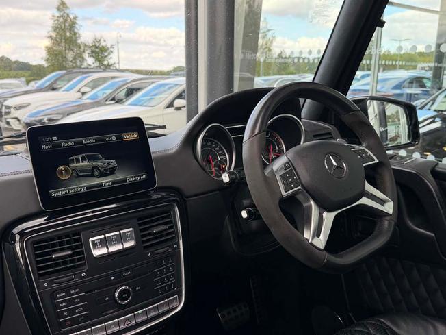 MERCEDES-BENZ G Class Photo 16